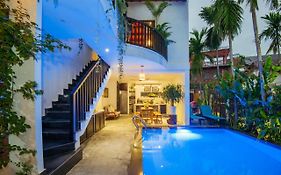 Cozy Beach Villa Hoi An